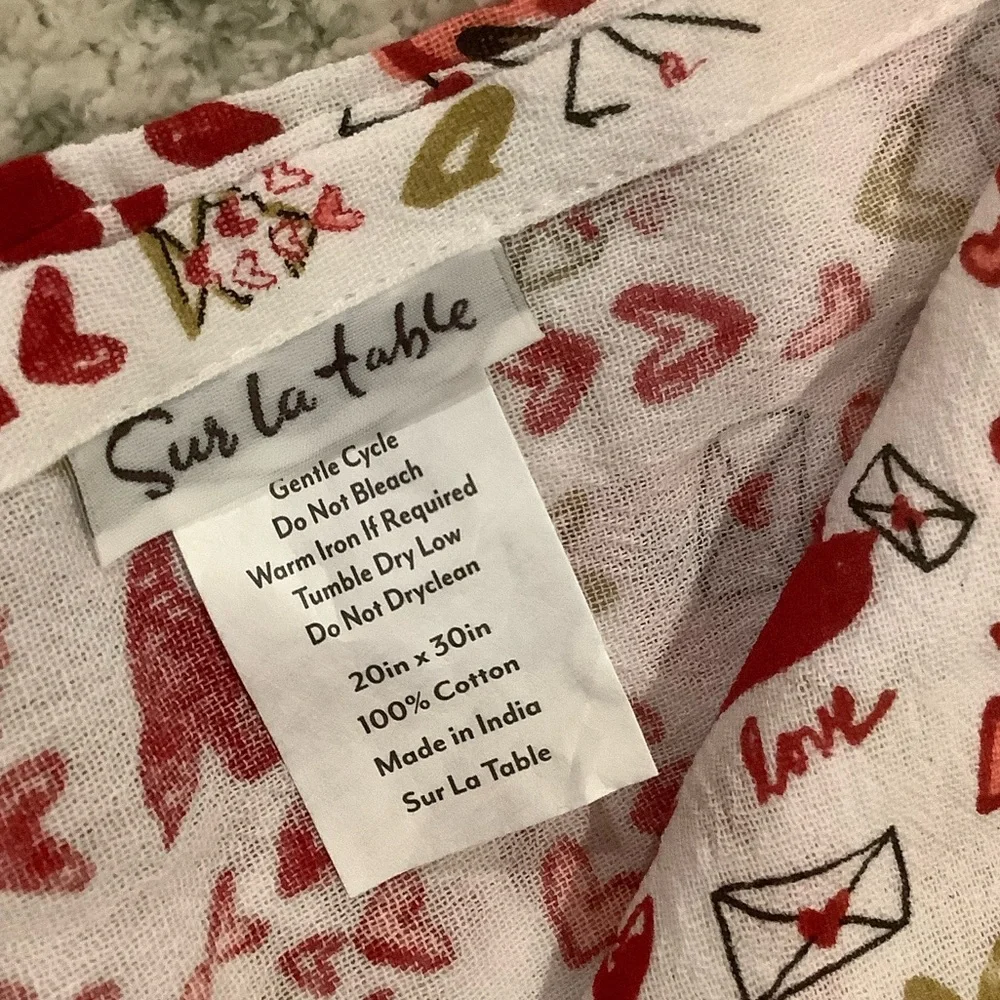 Sur La Table Valentine's Day Heart Print Towel NWT 20x30” Cotton